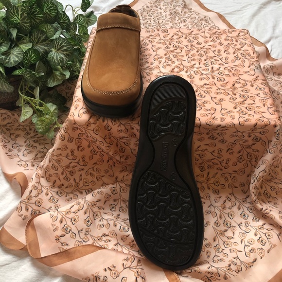 Footprints by Birkenstock tan leather slides - Picture 3 of 5